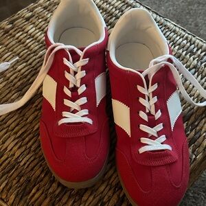Trainers Classic Red and White Women's Sneakers Size 11